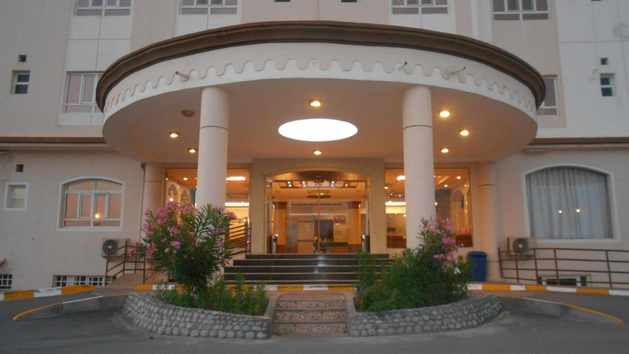 Nizwa Hotel Apartments מראה חיצוני תמונה