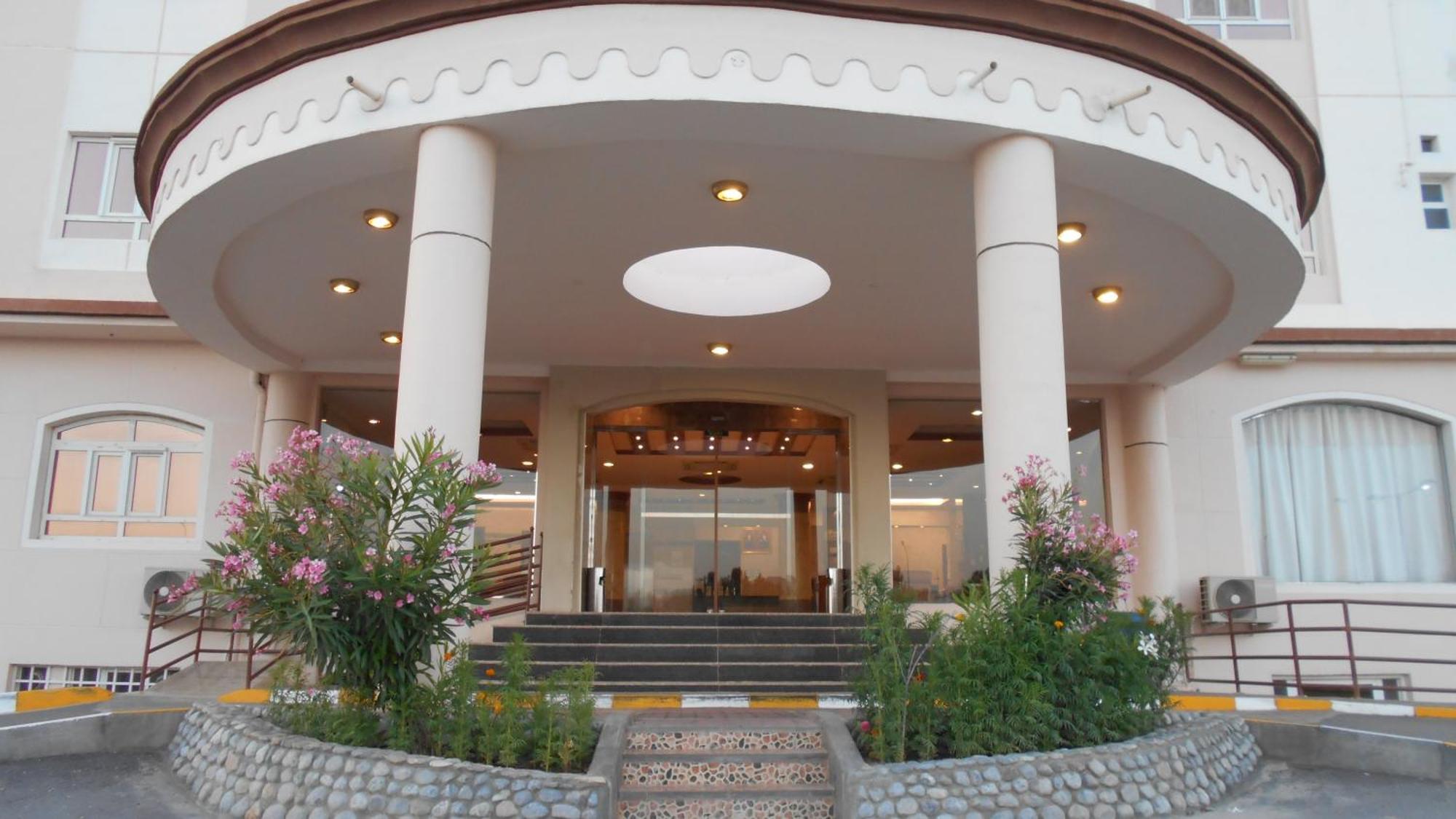 Nizwa Hotel Apartments מראה חיצוני תמונה