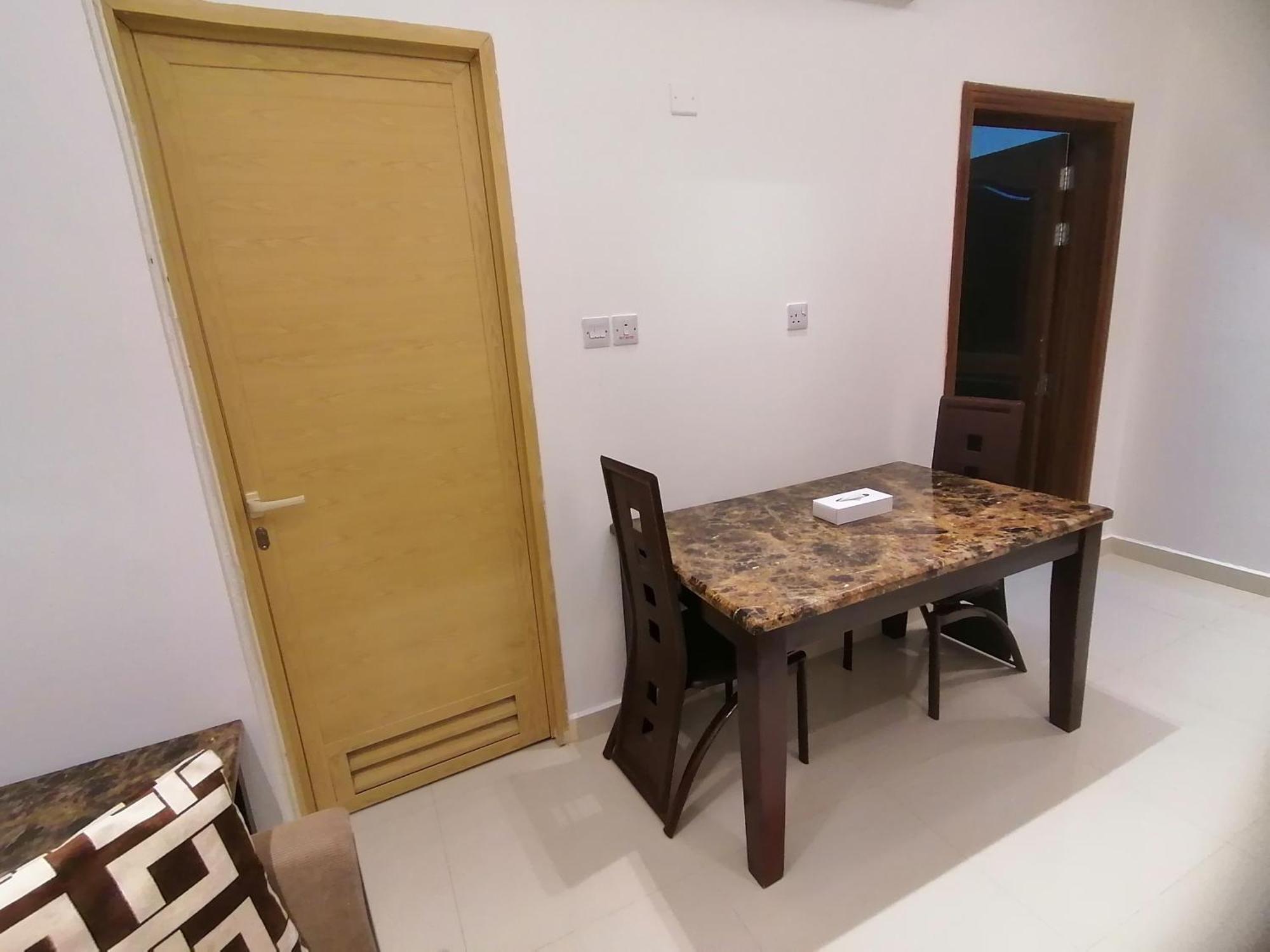 Nizwa Hotel Apartments מראה חיצוני תמונה