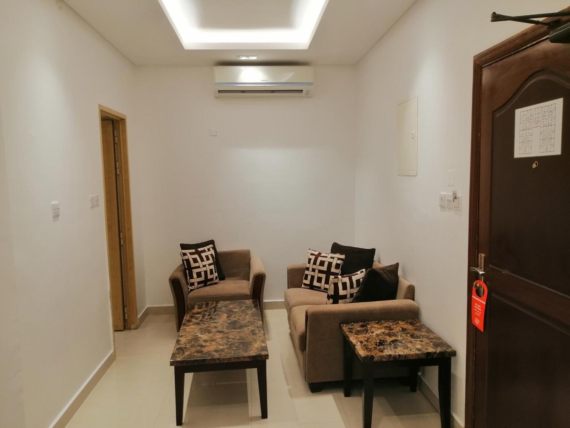 Nizwa Hotel Apartments מראה חיצוני תמונה