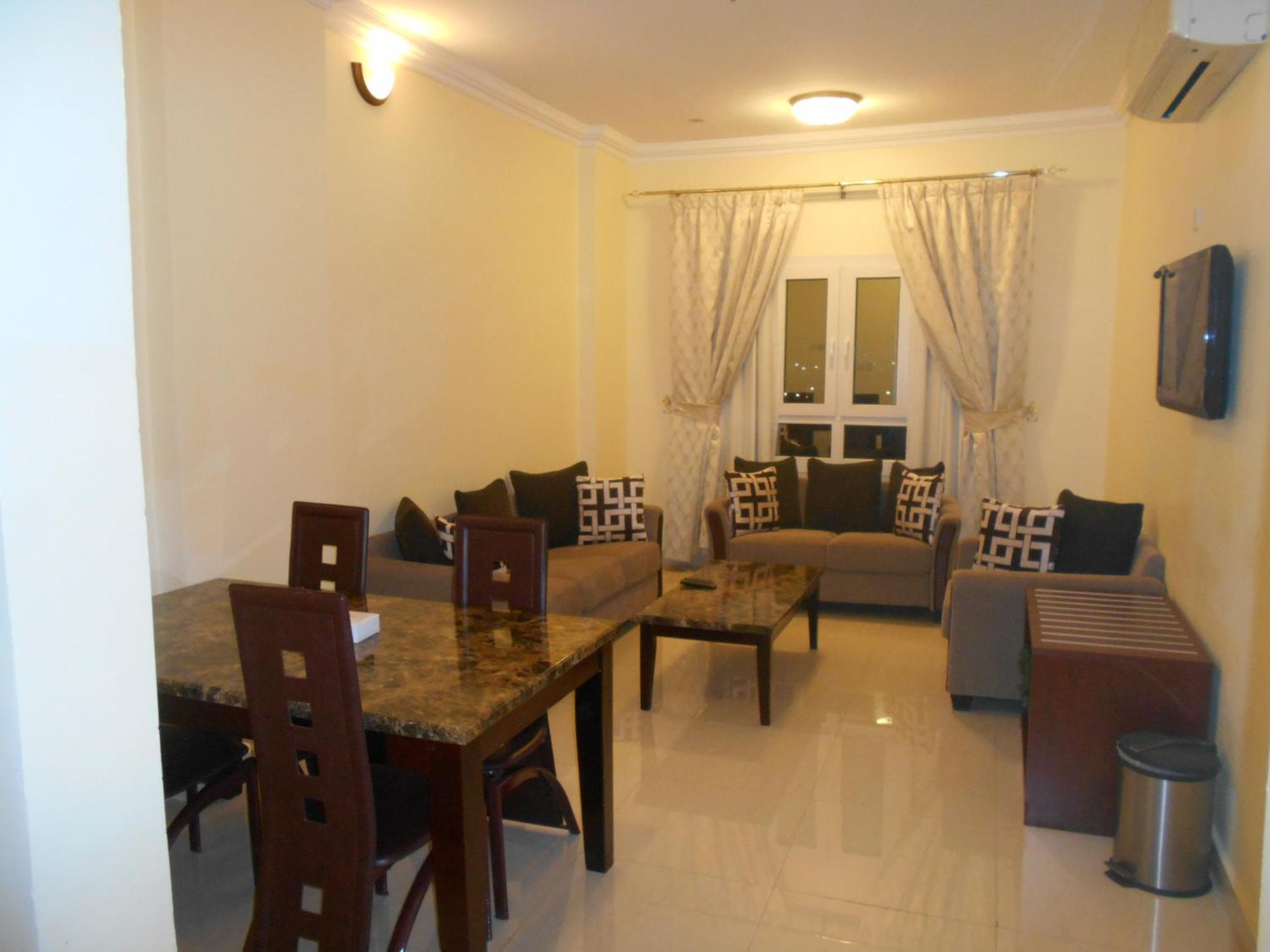 Nizwa Hotel Apartments מראה חיצוני תמונה