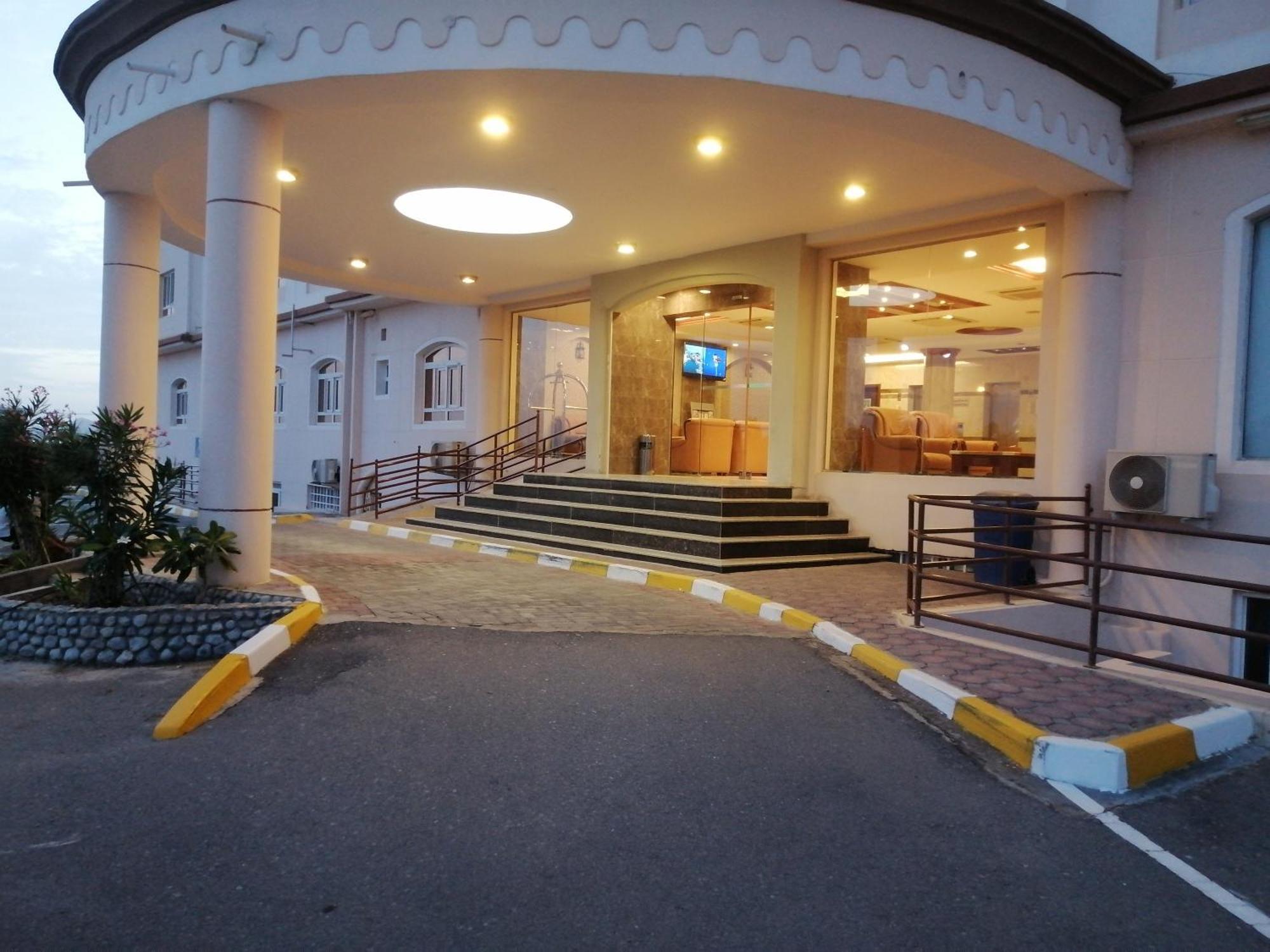 Nizwa Hotel Apartments מראה חיצוני תמונה