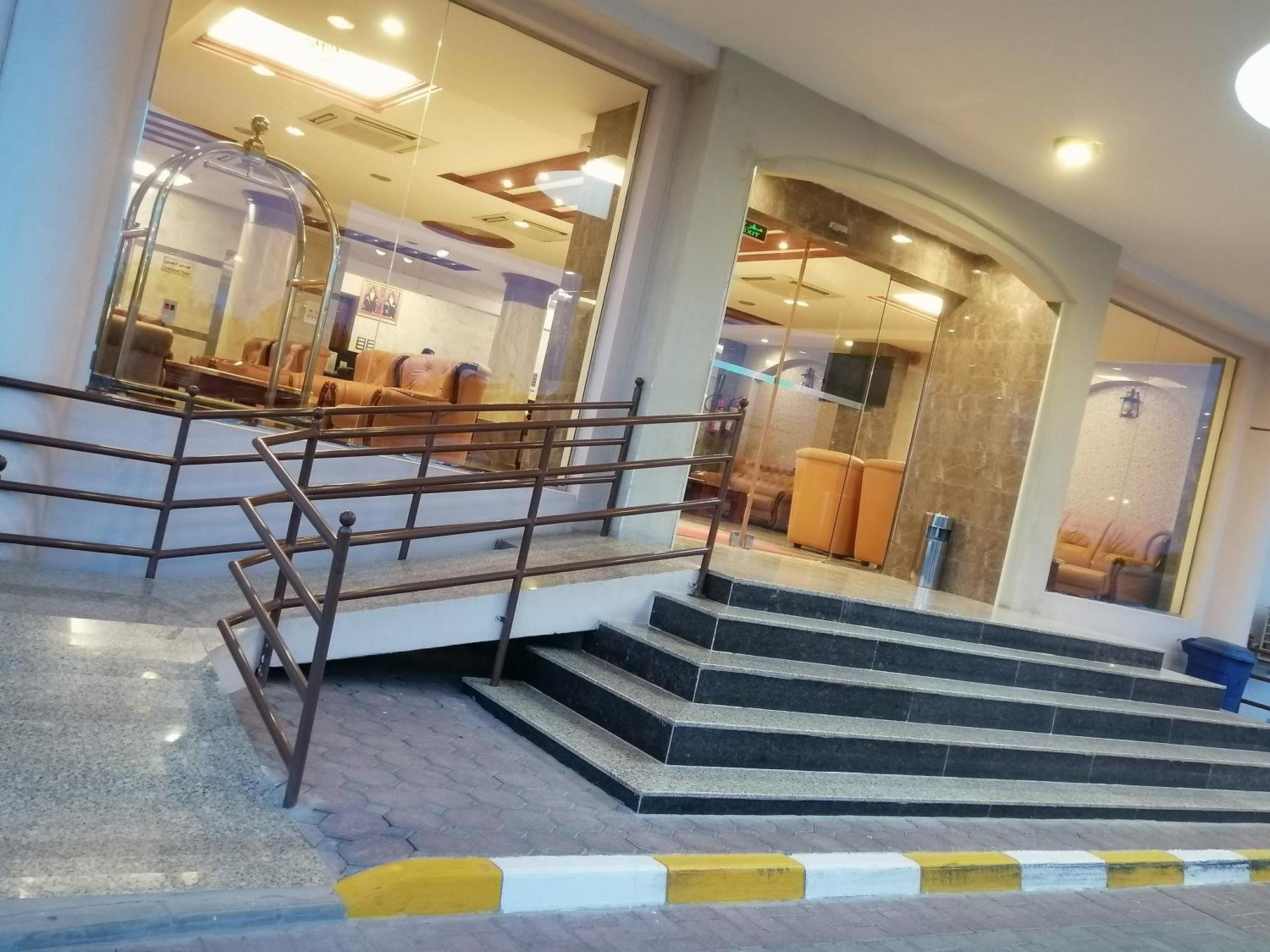 Nizwa Hotel Apartments מראה חיצוני תמונה